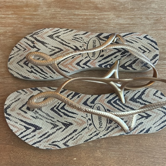 Havaianas Sandals - Picture 2 of 4